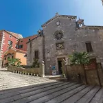Tunarica